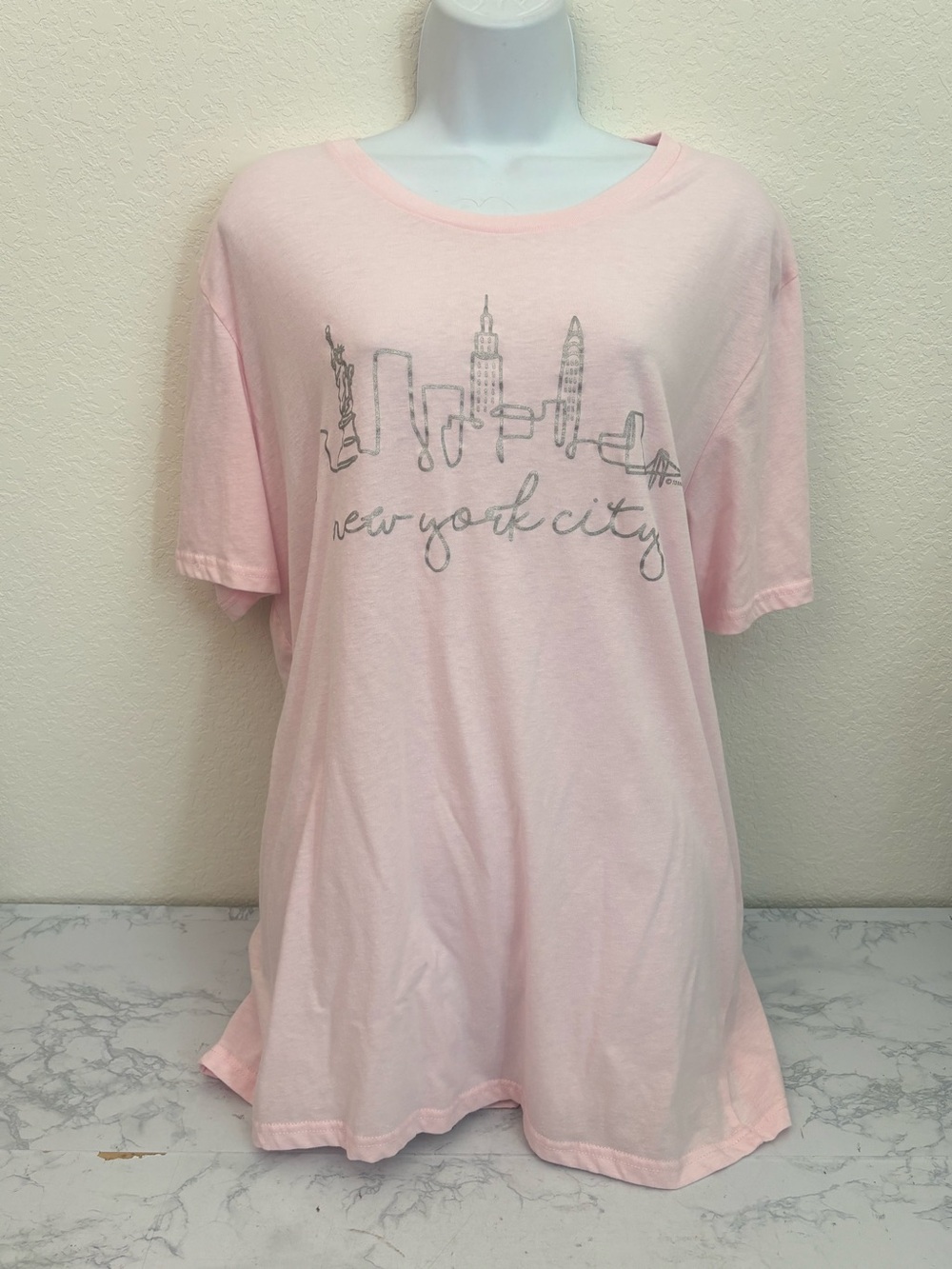 New York City Pink Women’s XXL Short Sleeve Crew Neck T-Shirt NWOT